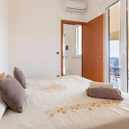 Ravishing In With Private Swimming Pool *