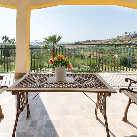 Ravishing In With Private Swimming Pool *
