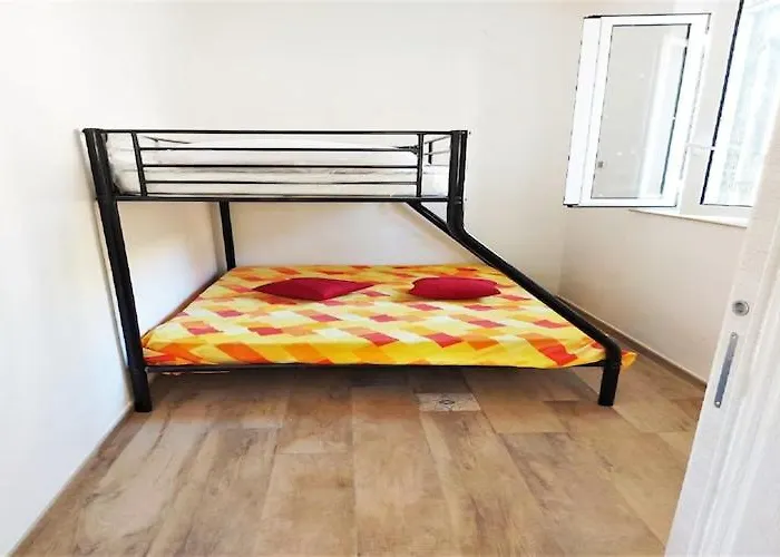 Вилла Ravishing In With Private Swimming Pool Реальмонте