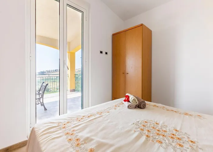 Ravishing In With Private Swimming Pool Реальмонте